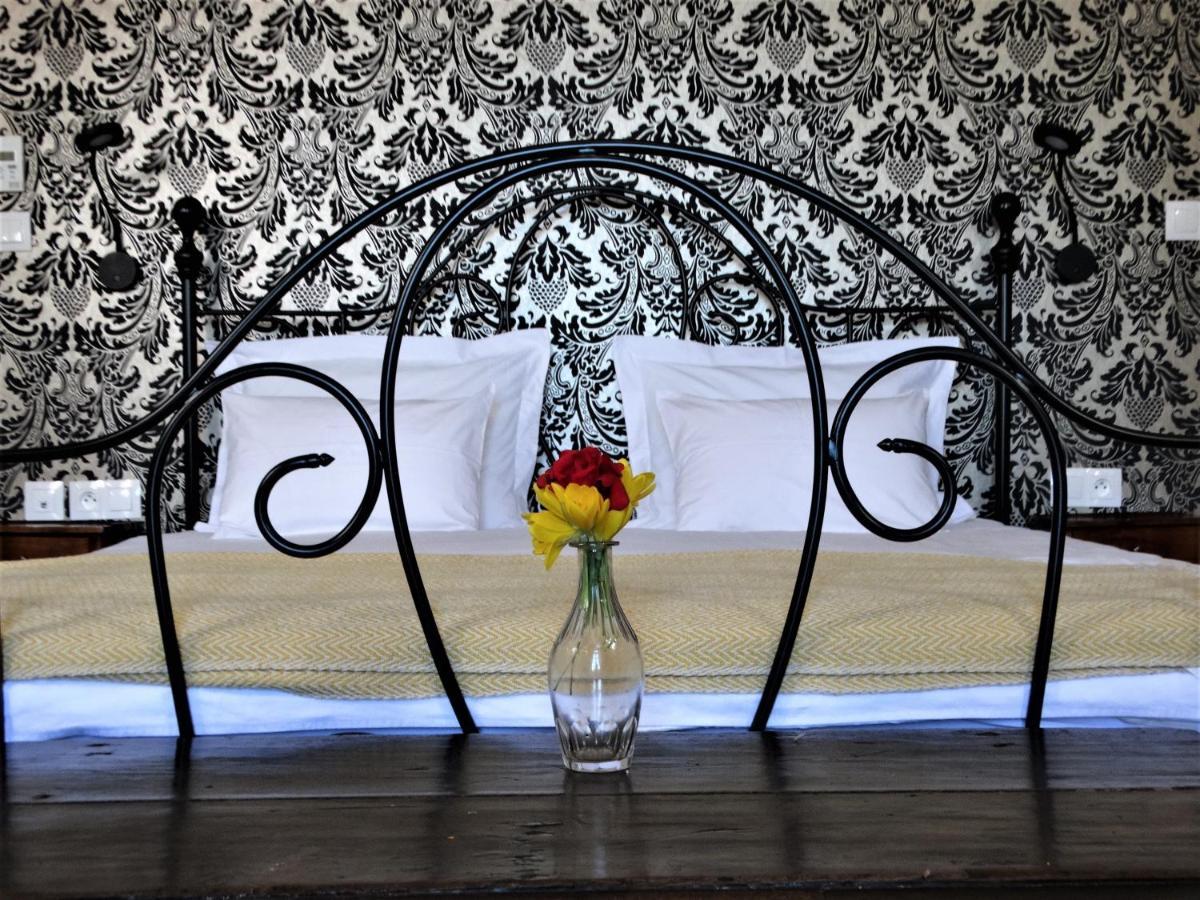 Château MontPlaisir charming b&b in Provence Valréas Extérieur photo